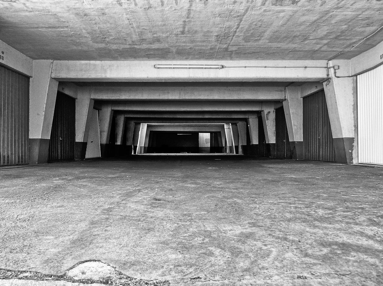 how long should garage door paint last